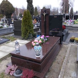Andrzej Głasek Usługowy Zakład Betoniarsko-Kamieniarski - Nagrobki pojedyncze